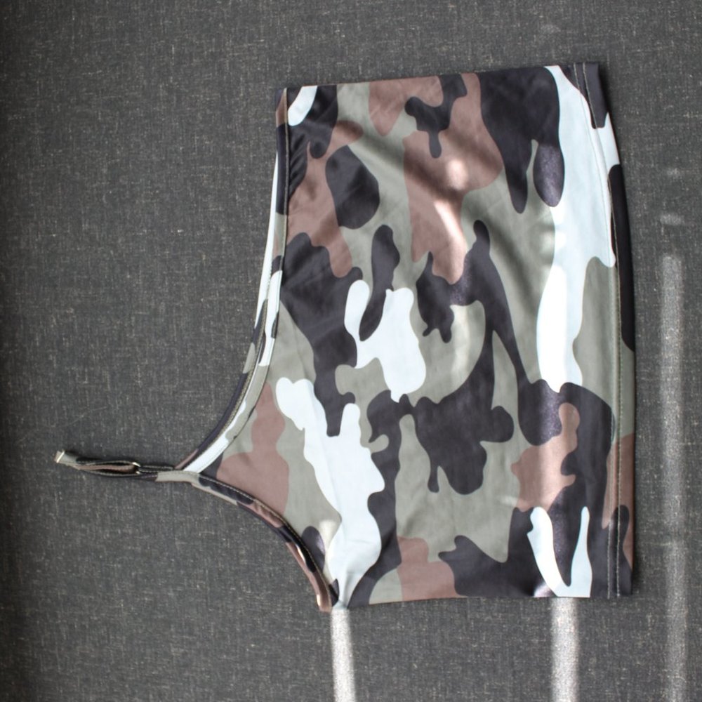 One Shoulder Camo Crop Top